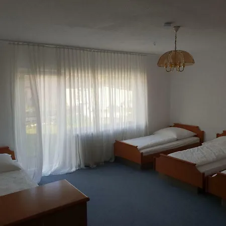Privatunterkunft Nacar Ferienhaus