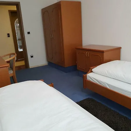 Privatunterkunft Nacar Ferienhaus *
