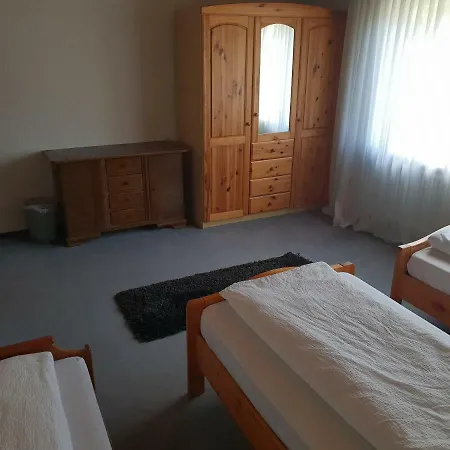 Privatunterkunft Nacar Ferienhaus *